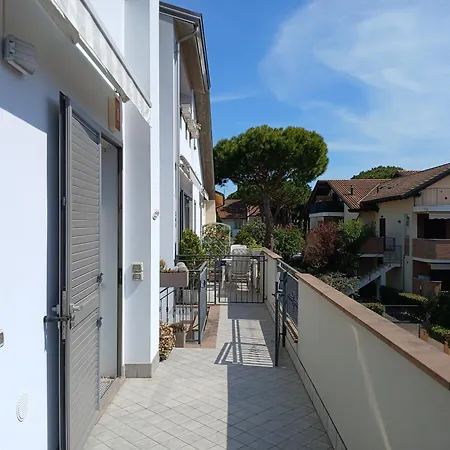 Cv002 - Cervia, Nuovo Bilocale Con Ampia Terrazza E Posto Auto * Cervia