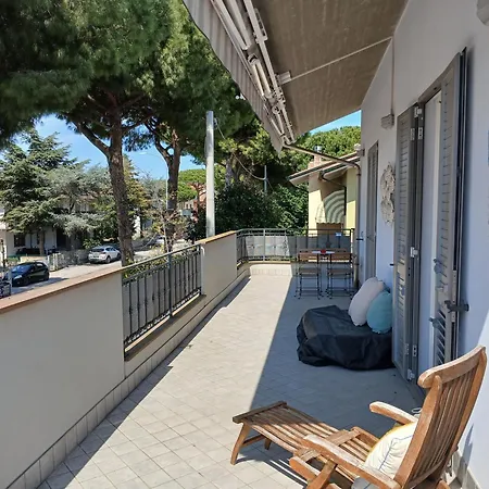 Cv002 - Cervia, Nuovo Bilocale Con Ampia Terrazza E Posto Auto *