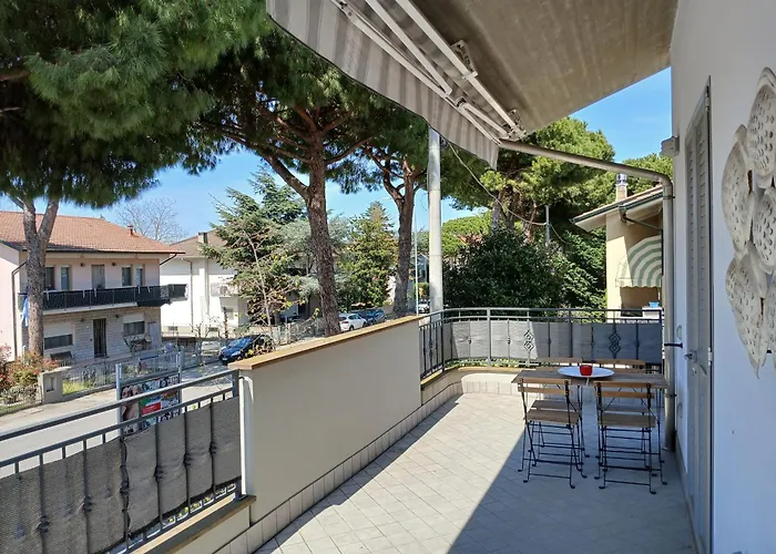 Cv002 - Cervia, Nuovo Bilocale Con Ampia Terrazza E Posto Auto